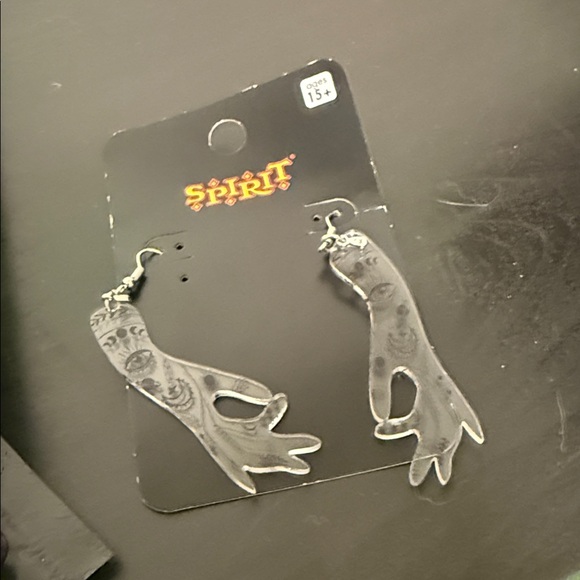 NWT tarot hands earrings - Picture 1 of 3